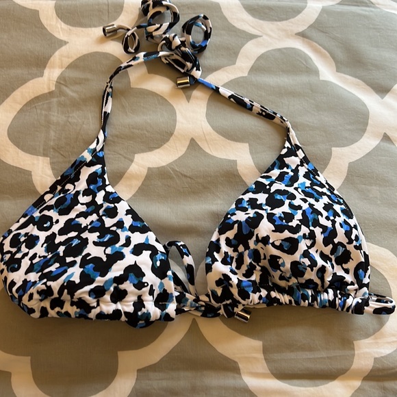 VS SWIM SUIT - Picture 2 of 5